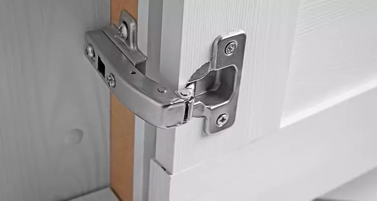 Shower Door Hinge Replacement in Kendale Lakes, FL