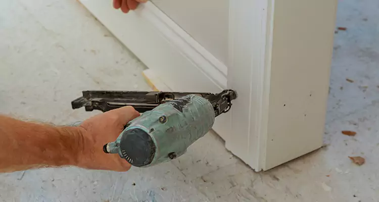 Fix Garage Door Panel in Kendale Lakes, FL