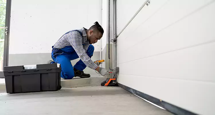 Garage Door Sensor Repair in Kendale Lakes, FL