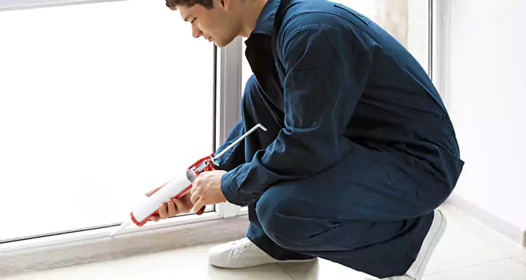 Window Glass Caulk Repair in Kendale Lakes, FL