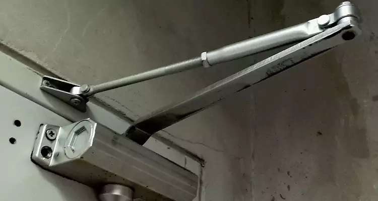 Door Closer Parallel Arm Installation in Kendale Lakes, FL