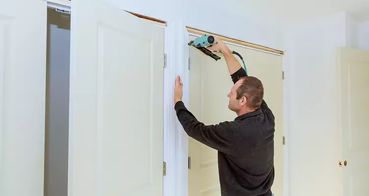 Top Rated Door Fixing ServiceFixing Garage Door Track in Kendale Lakes, FL