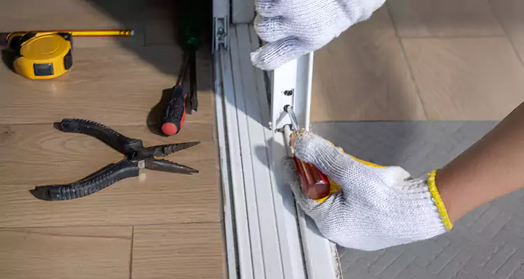 Closet Sliding Door Track Repair in Kendale Lakes, FL