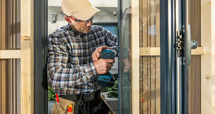 Top-Rated Patio Door Handle and Lock Repair Service for Homeowners in Kendale Lakes, FL