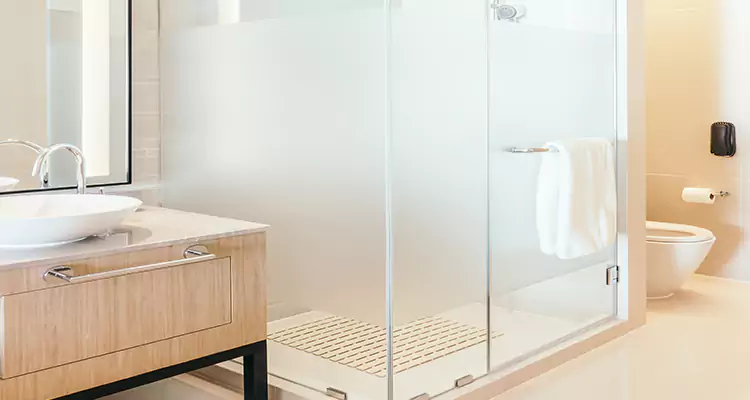 Expert Shower Door Fix and Repair in Kendale Lakes, FL